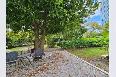 520 NE 38th St #12, Miami, FL 33137 - Photo 9