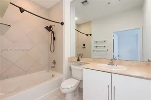 335 S Biscayne Blvd, Miami, FL 33131 - Photo 25