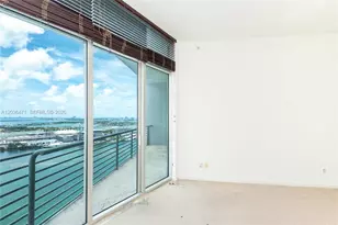 335 S Biscayne Blvd, Miami, FL 33131 - Photo 17