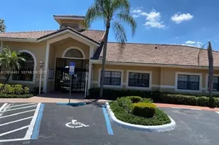 300 W Palm Cir W, Pembroke Pines, FL 33025 - Photo 1