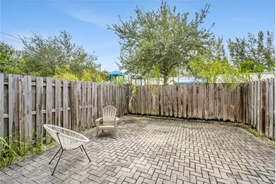 170 NW 158th St #2, Miami, FL 33169 - Photo 101
