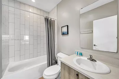 170 NW 158th St #2, Miami, FL 33169 - Photo 123