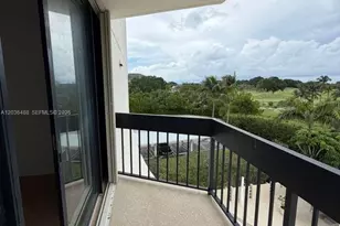 2400 Presidential Way, West Palm Beach, FL 33401 - Photo 3