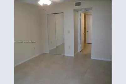 2831 N Oakland Forest Dr #208, Oakland Park, FL 33309 - Photo 5