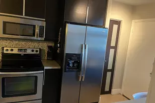 1770 NE 191st St, Miami, FL 33179 - Photo 7