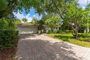 7711 SW 47th Ave, Coral Gables, FL 33143 - Photo 1
