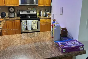 2441 SW 111th Ave, Miami, FL 33165 - Photo 5