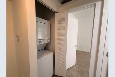 1611 Meridian Ave #202, Miami Beach, FL 33139 - Photo 11