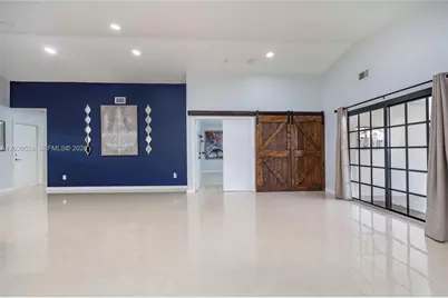 8724 NW 149th Ter, Miami Lakes, FL 33018 - Photo 11