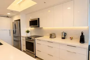 3000 NE 188th St, Aventura, FL 33180 - Photo 9
