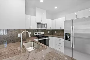 5745 SW 44th Ct, Davie, FL 33314 - Photo 11