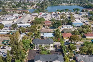 5745 SW 44th Ct, Davie, FL 33314 - Photo 5