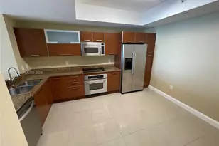 3330 NE 190th St, Aventura, FL 33180 - Photo 11