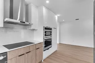 4353 SW 2nd St, Miami, FL 33134 - Photo 9
