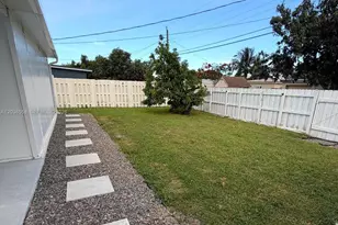 1524 NE 182nd St, North Miami Beach, FL 33162 - Photo 17