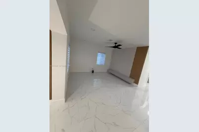 1524 NE 182nd St, North Miami Beach, FL 33162 - Photo 9