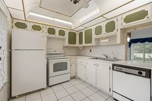 1201 NE 191st St, Miami, FL 33179 - Photo 3