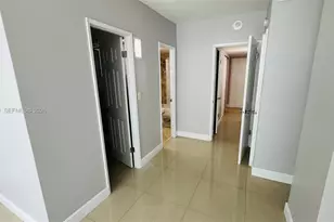 19390 Collins Ave, Sunny Isles Beach, FL 33160 - Photo 21