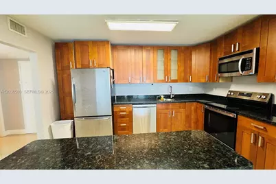 19390 Collins Ave #624, Sunny Isles Beach, FL 33160 - Photo 9