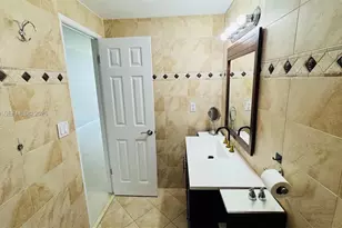 19390 Collins Ave, Sunny Isles Beach, FL 33160 - Photo 19