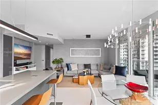 1080 Brickell Ave, Miami, FL 33131 - Photo 9