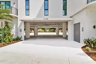 2100 Miami Rd, Fort Lauderdale, FL 33316 - Photo 25