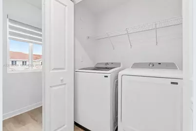 2448 SE 10th Ct, Homestead, FL 33035 - Photo 17