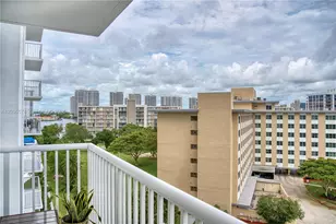 231 174th St, Sunny Isles Beach, FL 33160 - Photo 45