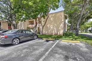 11931 NW 11th St, Pembroke Pines, FL 33026 - Photo 9
