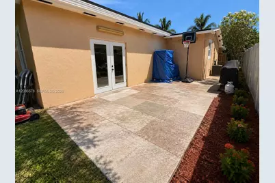 3327 Taft St, Hollywood, FL 33021 - Photo 11