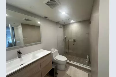 2555 Collins Ave #2204, Miami Beach, FL 33140 - Photo 3