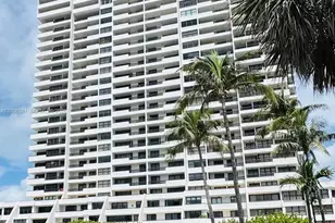 2555 Collins Ave, Miami Beach, FL 33140 - Photo 15