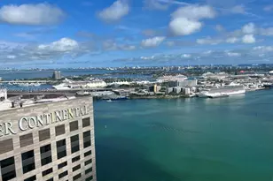 335 Biscayne Bl, Miami, FL 33131 - Photo 25