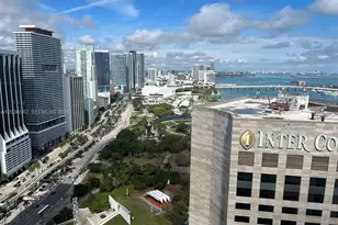 335 Biscayne Bl, Miami, FL 33131 - Photo 17