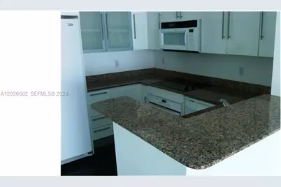 335 Biscayne Bl #4200, Miami, FL 33131 - Photo 13
