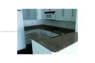 335 Biscayne Bl, Miami, FL 33131 - Photo 13