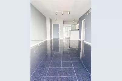 335 Biscayne Bl #4200, Miami, FL 33131 - Photo 3