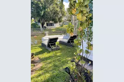 707 SW 3rd Ave, Hallandale Beach, FL 33009 - Photo 15