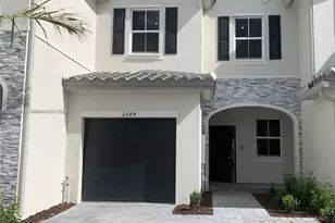 2684 SE 12th St, Homestead, FL 33033 - Photo 1