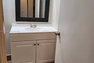 12305 NW 11th Ct, Pembroke Pines, FL 33026 - Photo 25