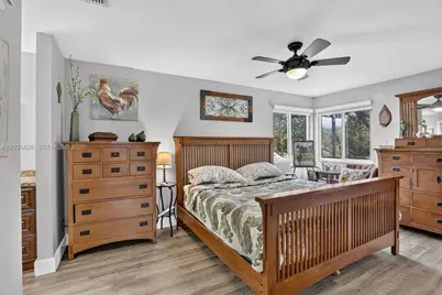 8815 Woodside Ct, Davie, FL 33328 - Photo 25