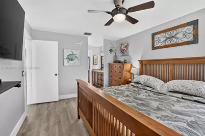 8815 Woodside Ct, Davie, FL 33328 - Photo 27