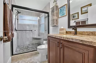 8815 Woodside Ct, Davie, FL 33328 - Photo 27