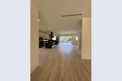 3326 Elizabeth St, Miami, FL 33133 - Photo 15