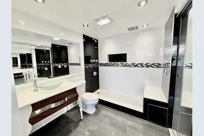 4581 W McNab Rd #12, Pompano Beach, FL 33069 - Photo 11