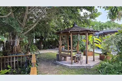 3511 SW 105th Ct, Miami, FL 33165 - Photo 17