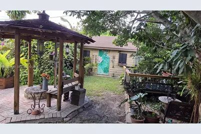3511 SW 105th Ct, Miami, FL 33165 - Photo 21