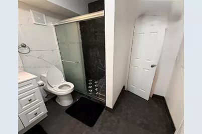 6070 W 18th Ave #209, Hialeah, FL 33012 - Photo 5