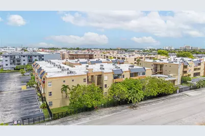 6070 W 18th Ave #209, Hialeah, FL 33012 - Photo 3