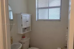 10963 W 32nd Ln, Hialeah, FL 33018 - Photo 15